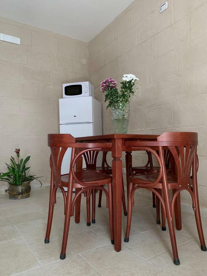 Fiori Catene Tra Le Torri コンヴェルサーノ エクステリア 写真